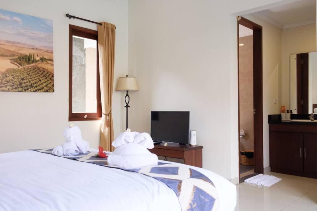 Villa Akmali Berawa - 3 Bedrooms ชังกู ภายนอก รูปภาพ