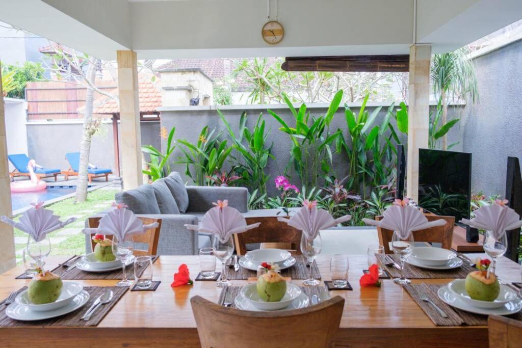 Villa Akmali Berawa - 3 Bedrooms ชังกู ภายนอก รูปภาพ